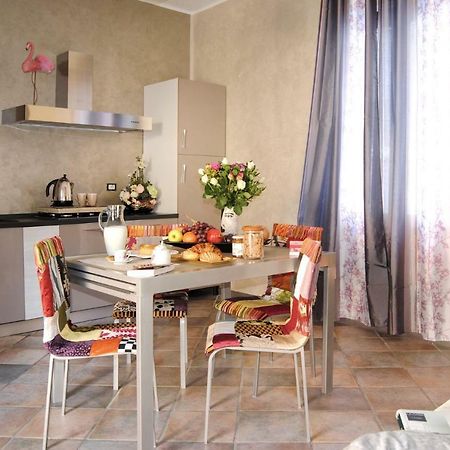 Il Cortile Bed & Breakfast Бра Екстериор снимка